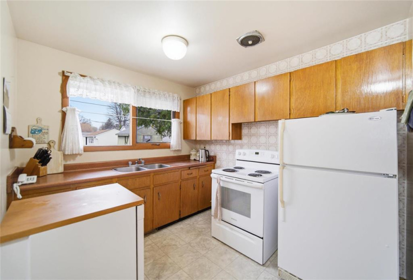 43 Saturn, 3 Bedrooms Bedrooms, 10 Rooms Rooms,2 BathroomsBathrooms,Residential,For Sale,Saturn