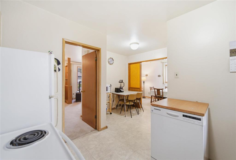 43 Saturn, 3 Bedrooms Bedrooms, 10 Rooms Rooms,2 BathroomsBathrooms,Residential,For Sale,Saturn