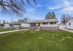 43 Saturn, 3 Bedrooms Bedrooms, 10 Rooms Rooms,2 BathroomsBathrooms,Residential,For Sale,Saturn 43 Saturn, 3 Bedrooms Bedrooms, 10 Rooms Rooms,2 BathroomsBathrooms,Residential,For Sale,Saturn