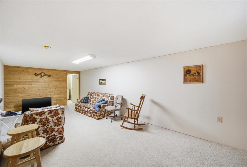 43 Saturn, 3 Bedrooms Bedrooms, 10 Rooms Rooms,2 BathroomsBathrooms,Residential,For Sale,Saturn