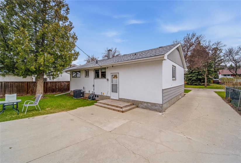 43 Saturn, 3 Bedrooms Bedrooms, 10 Rooms Rooms,2 BathroomsBathrooms,Residential,For Sale,Saturn