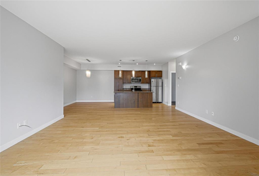 480 Henderson, 2 Bedrooms Bedrooms, 9 Rooms Rooms,1 BathroomBathrooms,Condominium,For Sale,Henderson