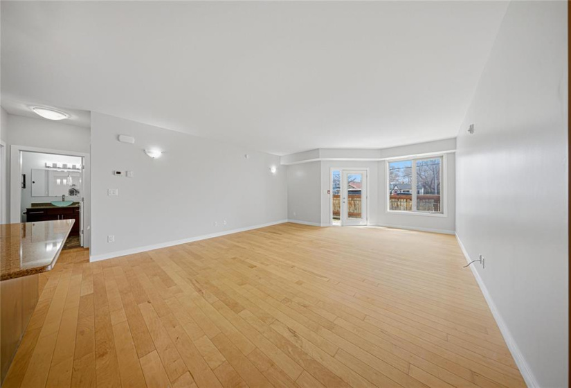 480 Henderson, 2 Bedrooms Bedrooms, 9 Rooms Rooms,1 BathroomBathrooms,Condominium,For Sale,Henderson