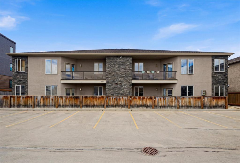 480 Henderson, 2 Bedrooms Bedrooms, 9 Rooms Rooms,1 BathroomBathrooms,Condominium,For Sale,Henderson