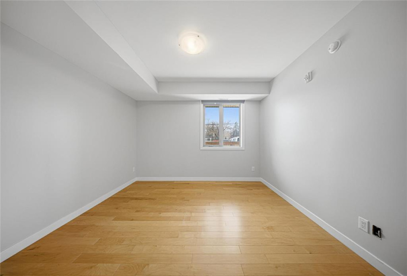 480 Henderson, 2 Bedrooms Bedrooms, 9 Rooms Rooms,1 BathroomBathrooms,Condominium,For Sale,Henderson