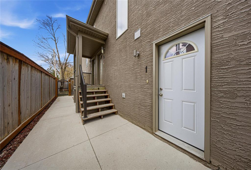 480 Henderson, 2 Bedrooms Bedrooms, 9 Rooms Rooms,1 BathroomBathrooms,Condominium,For Sale,Henderson