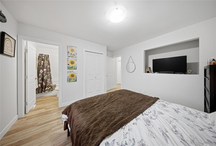 602 Winona, 4 Bedrooms Bedrooms, 13 Rooms Rooms,3 BathroomsBathrooms,Residential,For Sale,Winona