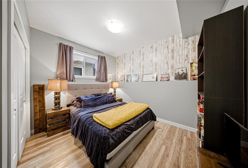602 Winona, 4 Bedrooms Bedrooms, 13 Rooms Rooms,3 BathroomsBathrooms,Residential,For Sale,Winona