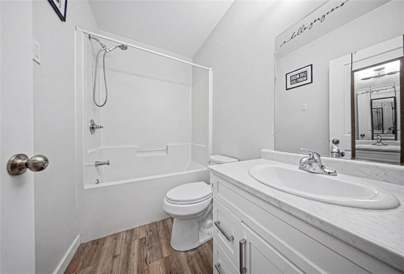 602 Winona, 4 Bedrooms Bedrooms, 13 Rooms Rooms,3 BathroomsBathrooms,Residential,For Sale,Winona