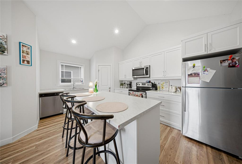 602 Winona, 4 Bedrooms Bedrooms, 13 Rooms Rooms,3 BathroomsBathrooms,Residential,For Sale,Winona