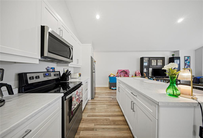 602 Winona, 4 Bedrooms Bedrooms, 13 Rooms Rooms,3 BathroomsBathrooms,Residential,For Sale,Winona