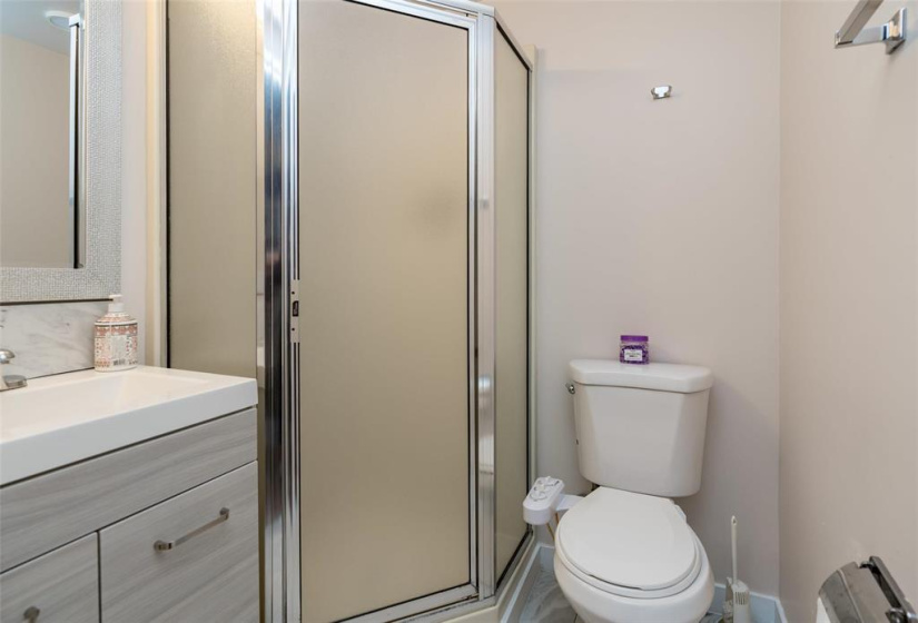 Esuite Bath