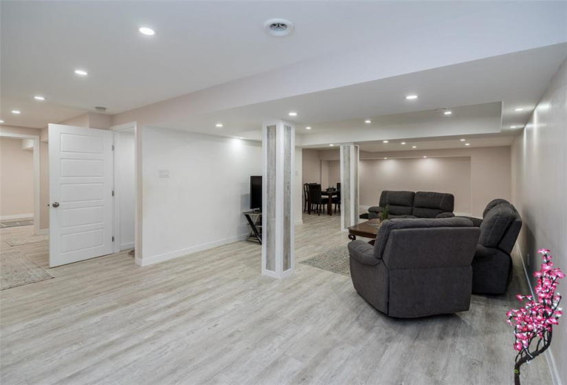 106 Beechtree, 4 Bedrooms Bedrooms, 12 Rooms Rooms,3 BathroomsBathrooms,Residential,For Sale,Beechtree