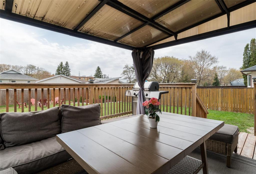 106 Beechtree, 4 Bedrooms Bedrooms, 12 Rooms Rooms,3 BathroomsBathrooms,Residential,For Sale,Beechtree