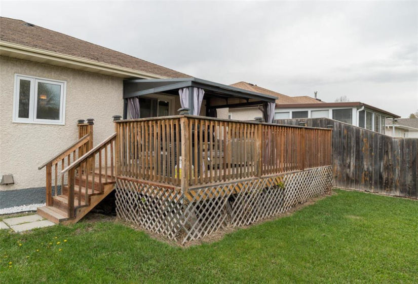 106 Beechtree, 4 Bedrooms Bedrooms, 12 Rooms Rooms,3 BathroomsBathrooms,Residential,For Sale,Beechtree