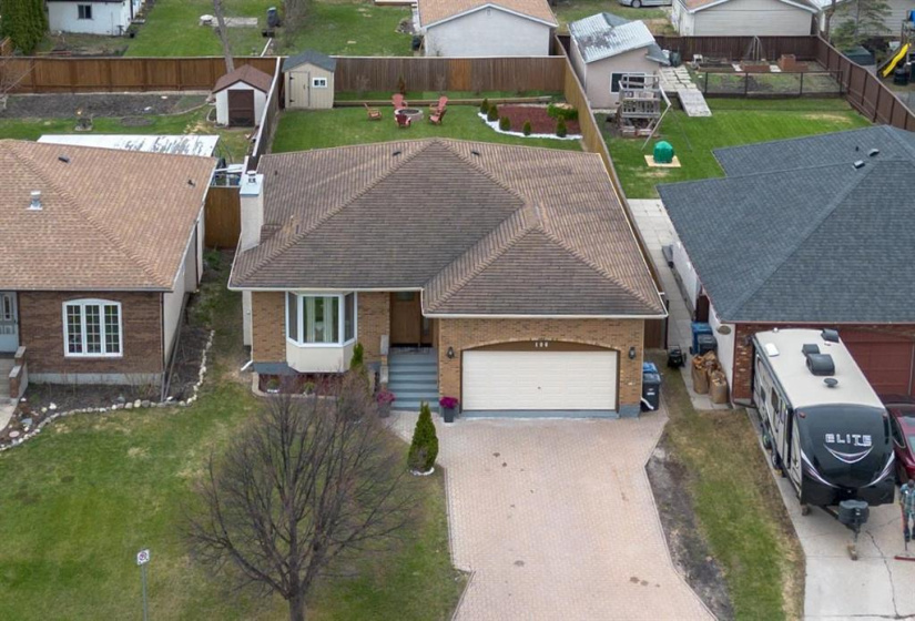 106 Beechtree, 4 Bedrooms Bedrooms, 12 Rooms Rooms,3 BathroomsBathrooms,Residential,For Sale,Beechtree