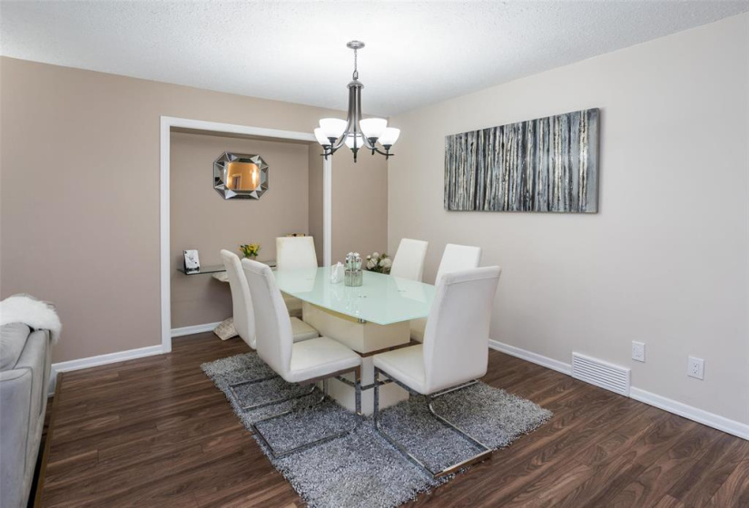 106 Beechtree, 4 Bedrooms Bedrooms, 12 Rooms Rooms,3 BathroomsBathrooms,Residential,For Sale,Beechtree