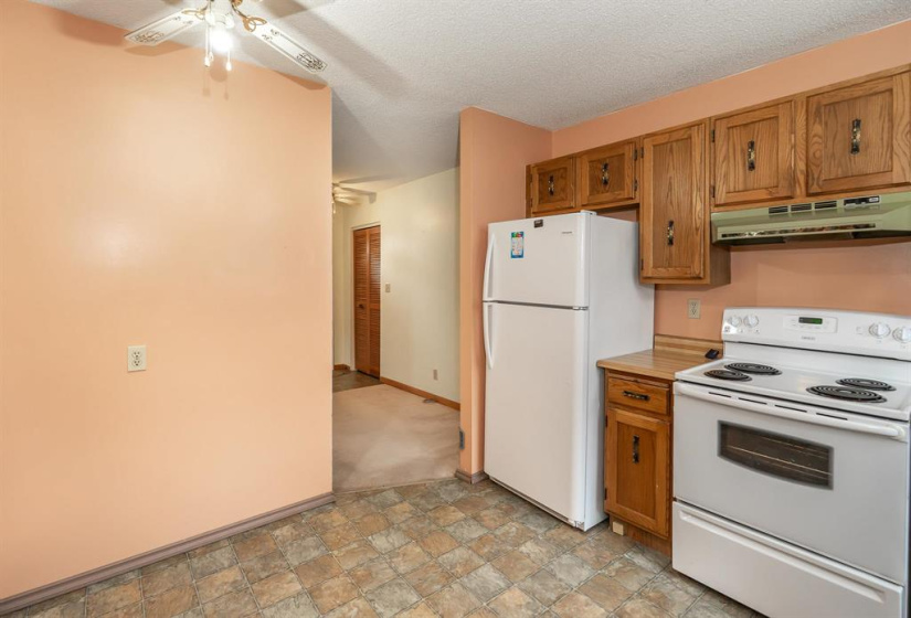 30 Amberwood, 3 Bedrooms Bedrooms, 12 Rooms Rooms,2 BathroomsBathrooms,Residential,For Sale,Amberwood