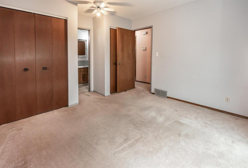 30 Amberwood, 3 Bedrooms Bedrooms, 12 Rooms Rooms,2 BathroomsBathrooms,Residential,For Sale,Amberwood