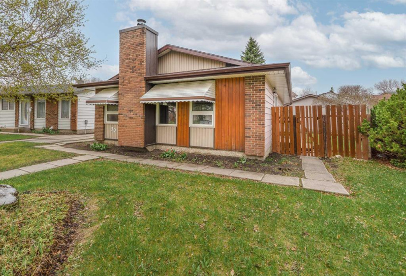 30 Amberwood, 3 Bedrooms Bedrooms, 12 Rooms Rooms,2 BathroomsBathrooms,Residential,For Sale,Amberwood
