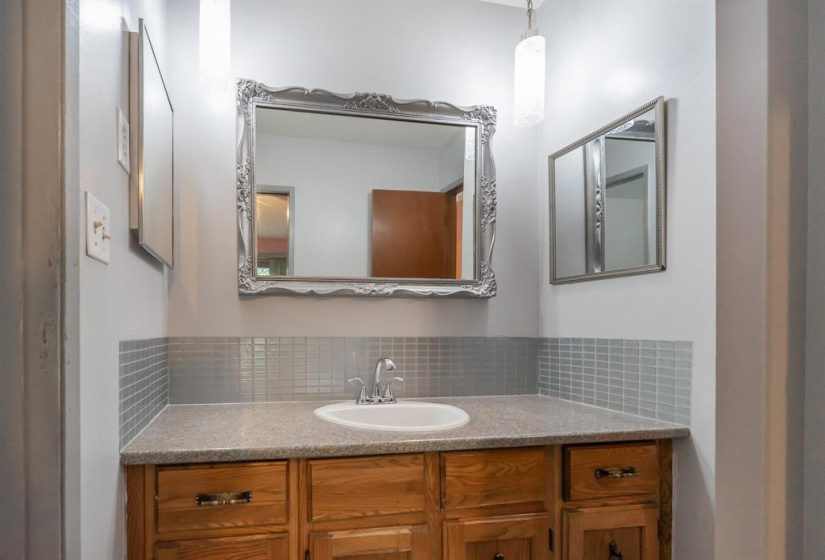 30 Amberwood, 3 Bedrooms Bedrooms, 12 Rooms Rooms,2 BathroomsBathrooms,Residential,For Sale,Amberwood