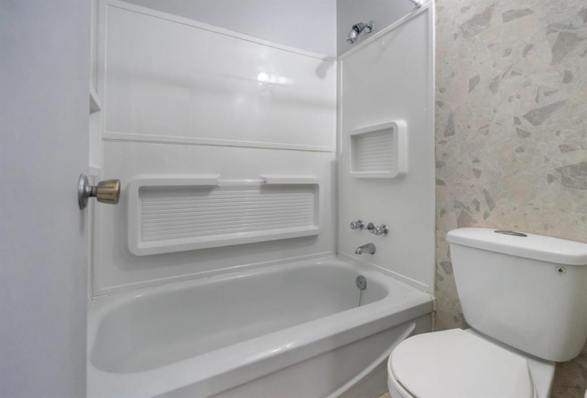 30 Amberwood, 3 Bedrooms Bedrooms, 12 Rooms Rooms,2 BathroomsBathrooms,Residential,For Sale,Amberwood