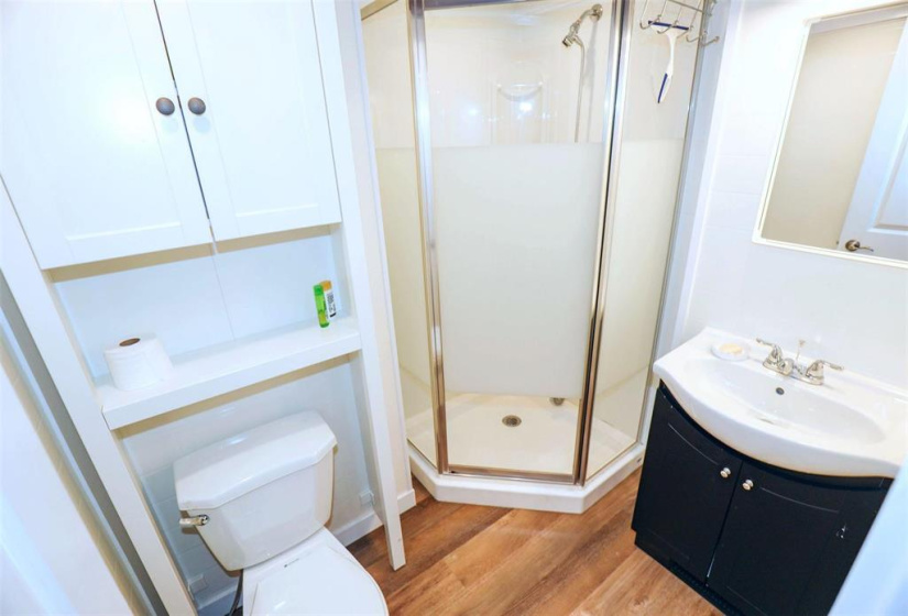 542 Camden, 3 Bedrooms Bedrooms, 10 Rooms Rooms,2 BathroomsBathrooms,Residential,For Sale,Camden