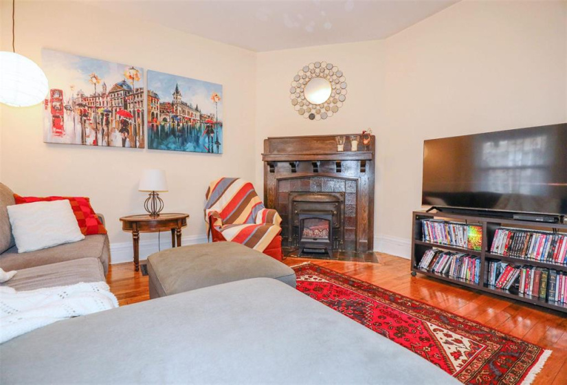 542 Camden, 3 Bedrooms Bedrooms, 10 Rooms Rooms,2 BathroomsBathrooms,Residential,For Sale,Camden