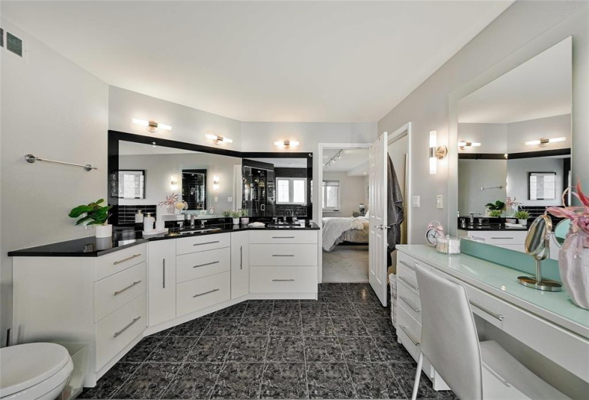 231 Portsmouth, 3 Bedrooms Bedrooms, 15 Rooms Rooms,3 BathroomsBathrooms,Residential,For Sale,Portsmouth