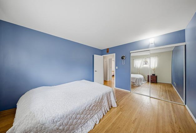 808 Silverstone, 4 Bedrooms Bedrooms, 11 Rooms Rooms,2 BathroomsBathrooms,Residential,For Sale,Silverstone