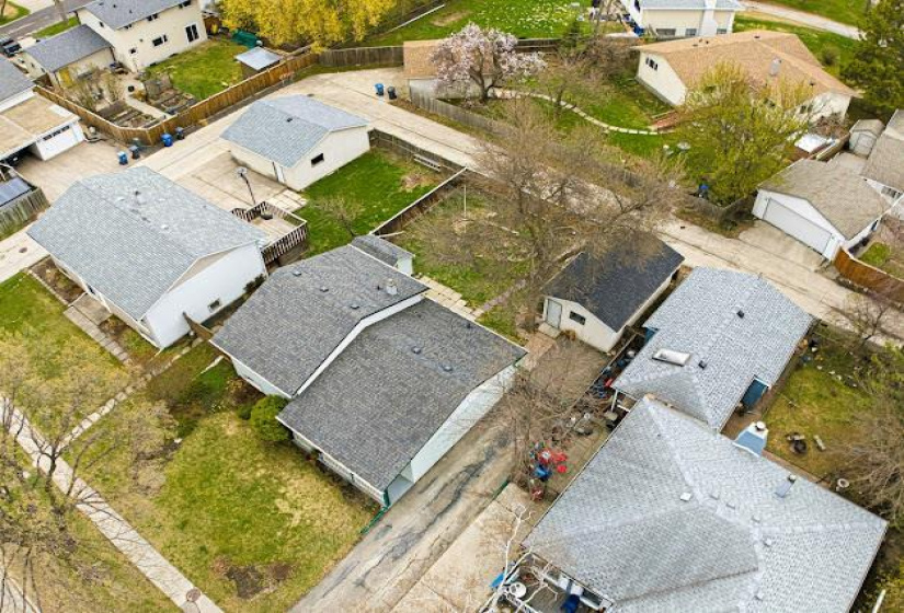 808 Silverstone, 4 Bedrooms Bedrooms, 11 Rooms Rooms,2 BathroomsBathrooms,Residential,For Sale,Silverstone