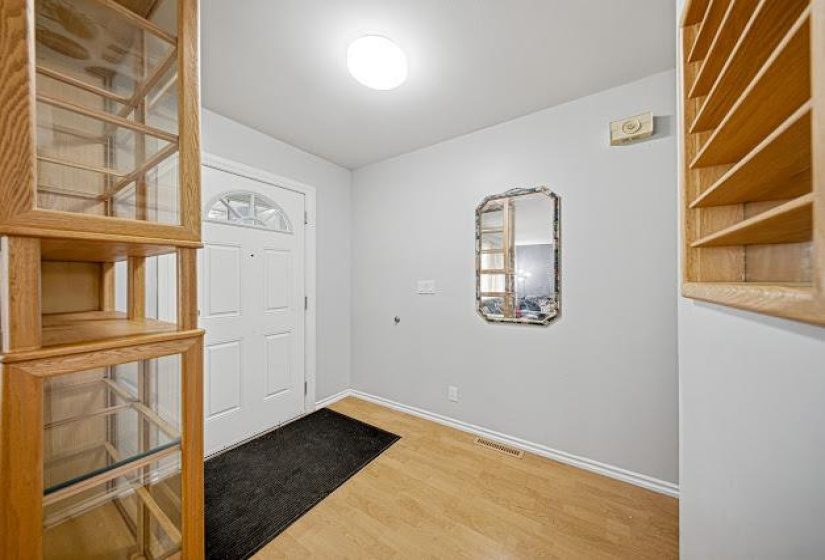 808 Silverstone, 4 Bedrooms Bedrooms, 11 Rooms Rooms,2 BathroomsBathrooms,Residential,For Sale,Silverstone