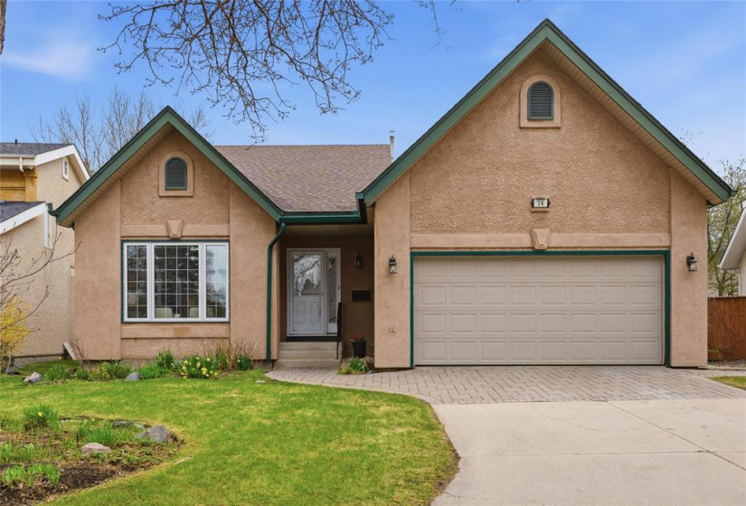 14 Sunrise, 3 Bedrooms Bedrooms, 16 Rooms Rooms,3 BathroomsBathrooms,Residential,For Sale,Sunrise