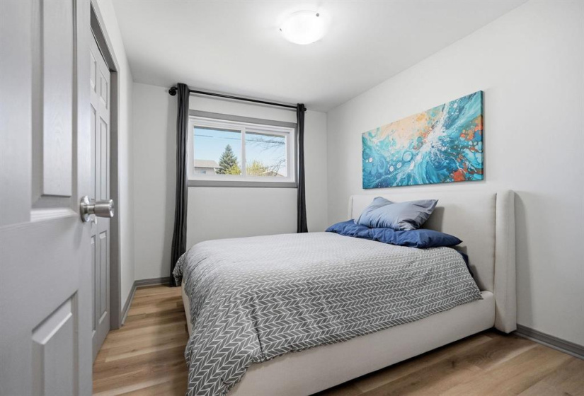 23 Bering, 5 Bedrooms Bedrooms, 13 Rooms Rooms,2 BathroomsBathrooms,Residential,For Sale,Bering