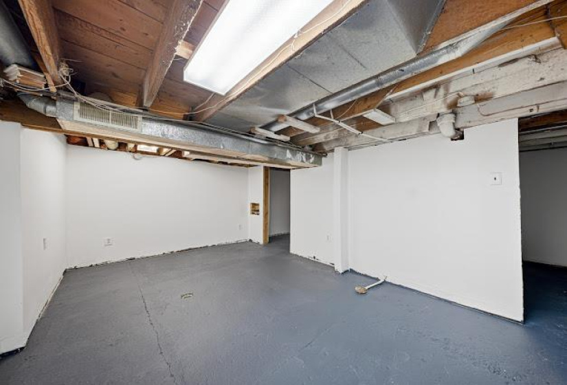 90 Hindley, 3 Bedrooms Bedrooms, 6 Rooms Rooms,1 BathroomBathrooms,Residential,For Sale,Hindley
