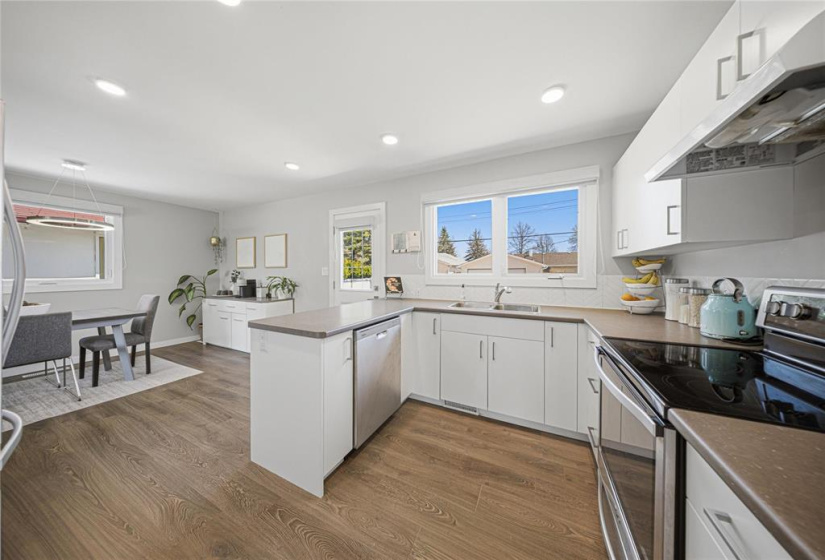 117 Addison, 4 Bedrooms Bedrooms, 11 Rooms Rooms,2 BathroomsBathrooms,Residential,For Sale,Addison