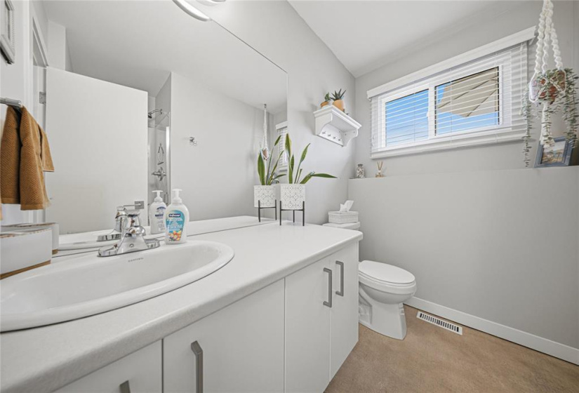 117 Addison, 4 Bedrooms Bedrooms, 11 Rooms Rooms,2 BathroomsBathrooms,Residential,For Sale,Addison