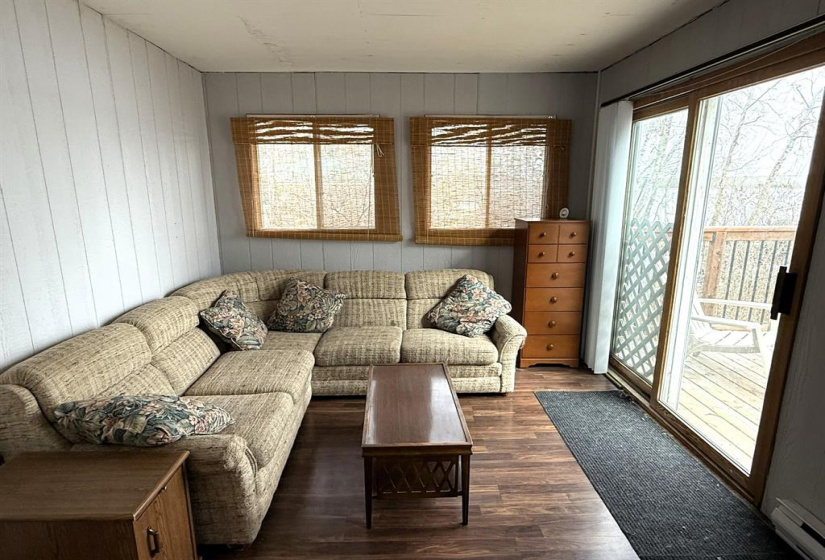 132 ARNHOLD, 3 Bedrooms Bedrooms, 7 Rooms Rooms,1 BathroomBathrooms,Residential,For Sale,ARNHOLD