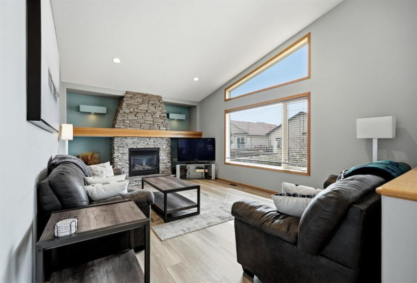 100 Southside, 4 Bedrooms Bedrooms, 13 Rooms Rooms,2 BathroomsBathrooms,Residential,For Sale,Southside