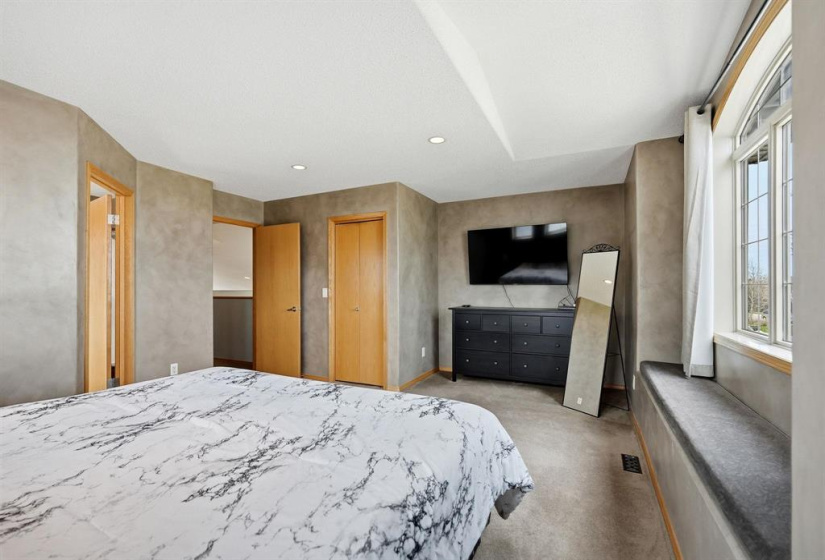 100 Southside, 4 Bedrooms Bedrooms, 13 Rooms Rooms,2 BathroomsBathrooms,Residential,For Sale,Southside