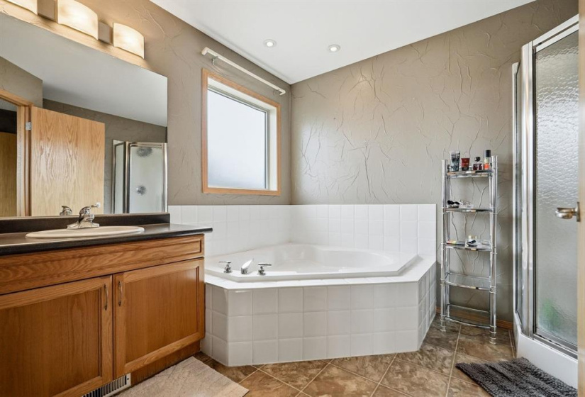 100 Southside, 4 Bedrooms Bedrooms, 13 Rooms Rooms,2 BathroomsBathrooms,Residential,For Sale,Southside