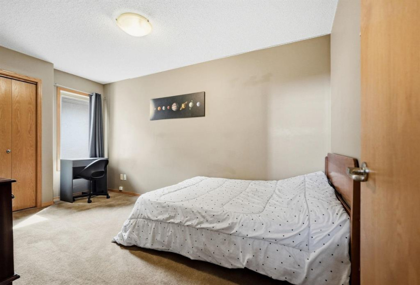 100 Southside, 4 Bedrooms Bedrooms, 13 Rooms Rooms,2 BathroomsBathrooms,Residential,For Sale,Southside