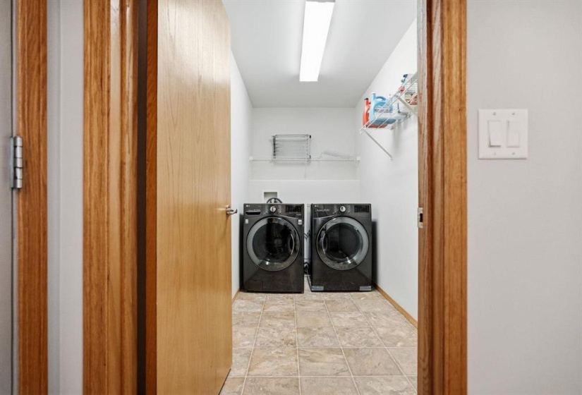100 Southside, 4 Bedrooms Bedrooms, 13 Rooms Rooms,2 BathroomsBathrooms,Residential,For Sale,Southside