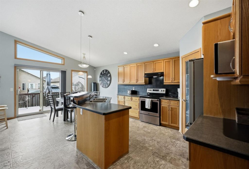 100 Southside, 4 Bedrooms Bedrooms, 13 Rooms Rooms,2 BathroomsBathrooms,Residential,For Sale,Southside