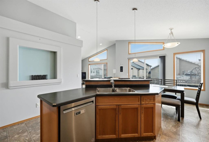 100 Southside, 4 Bedrooms Bedrooms, 13 Rooms Rooms,2 BathroomsBathrooms,Residential,For Sale,Southside