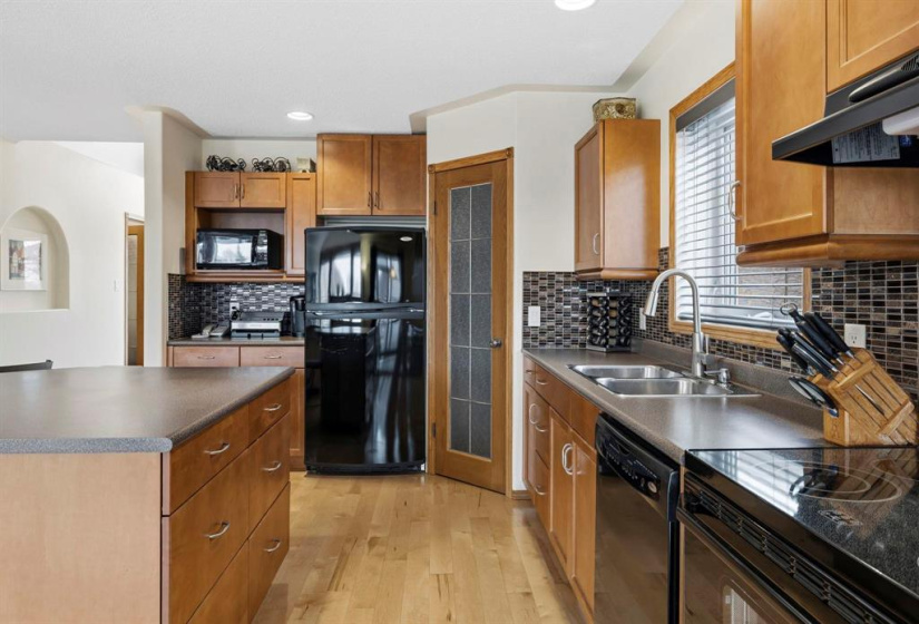 56 Thurston, 4 Bedrooms Bedrooms, 16 Rooms Rooms,3 BathroomsBathrooms,Residential,For Sale,Thurston