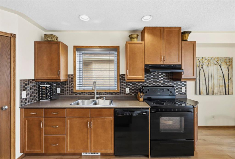 56 Thurston, 4 Bedrooms Bedrooms, 16 Rooms Rooms,3 BathroomsBathrooms,Residential,For Sale,Thurston