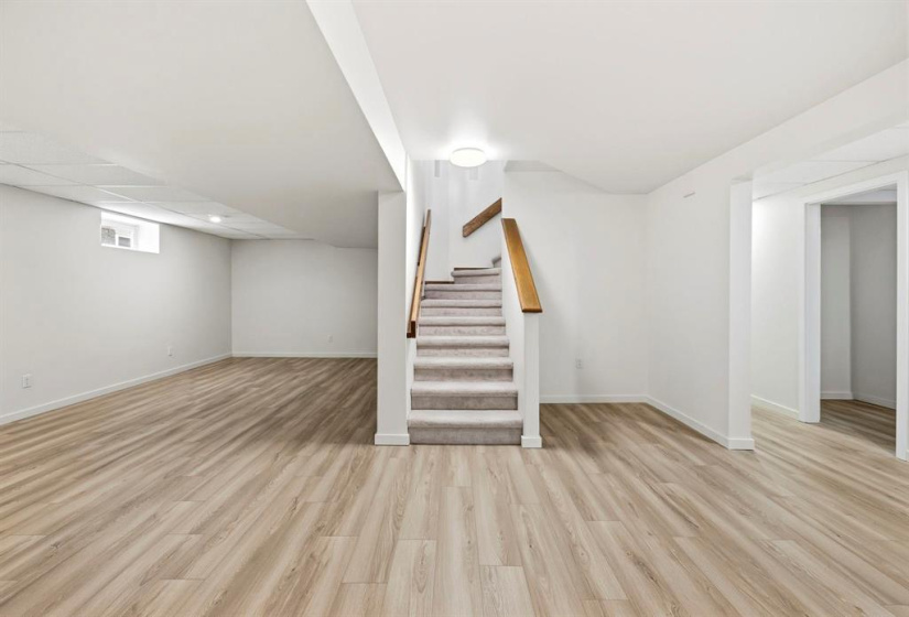 56 Thurston, 4 Bedrooms Bedrooms, 16 Rooms Rooms,3 BathroomsBathrooms,Residential,For Sale,Thurston