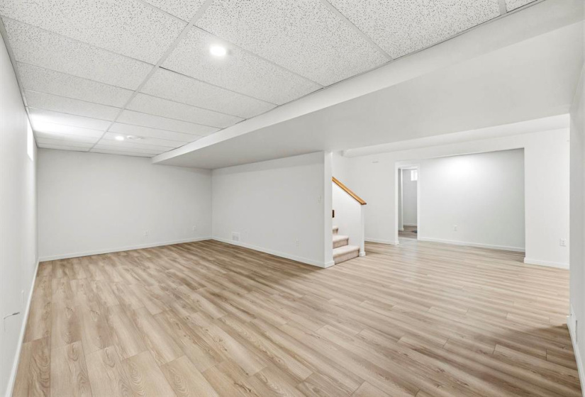 56 Thurston, 4 Bedrooms Bedrooms, 16 Rooms Rooms,3 BathroomsBathrooms,Residential,For Sale,Thurston