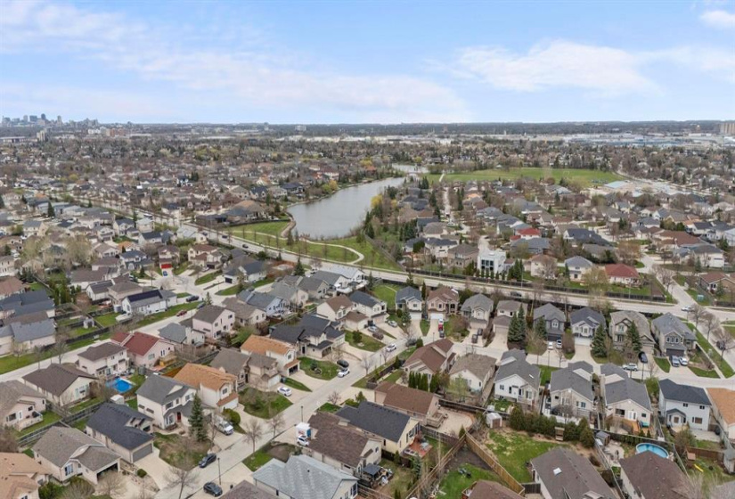 56 Thurston, 4 Bedrooms Bedrooms, 16 Rooms Rooms,3 BathroomsBathrooms,Residential,For Sale,Thurston